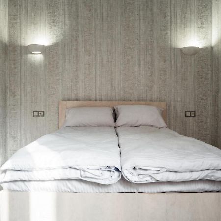 Bonvenon Capsule Hostel เยเรวาน ภายนอก รูปภาพ