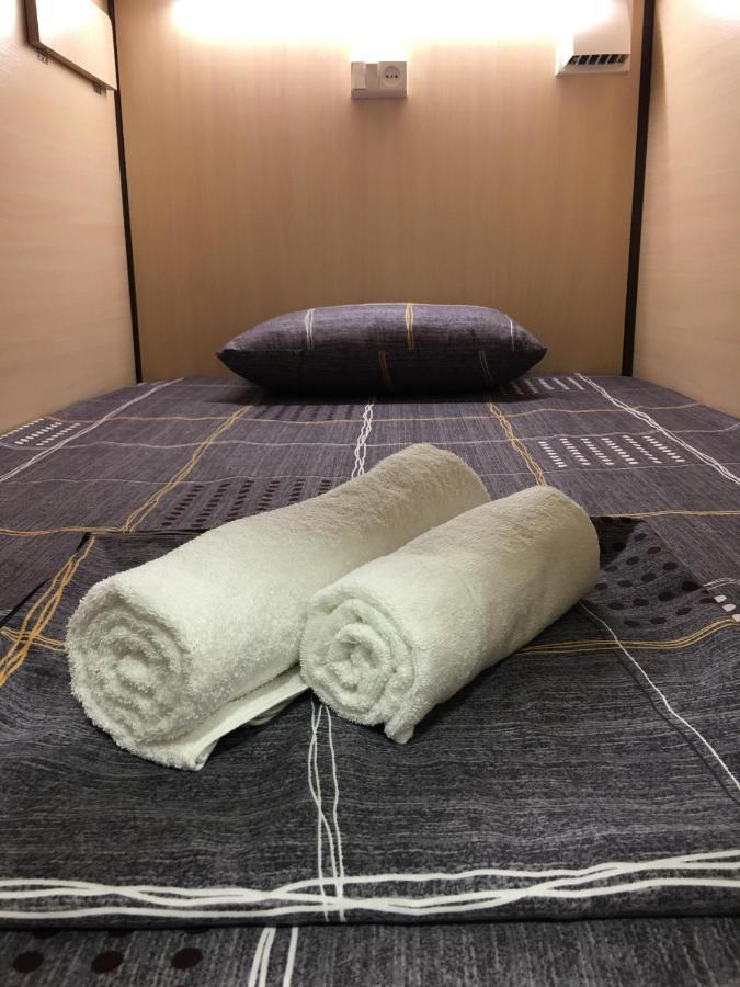 Bonvenon Capsule Hostel เยเรวาน ภายนอก รูปภาพ