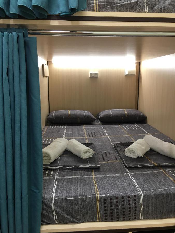 Bonvenon Capsule Hostel เยเรวาน ภายนอก รูปภาพ