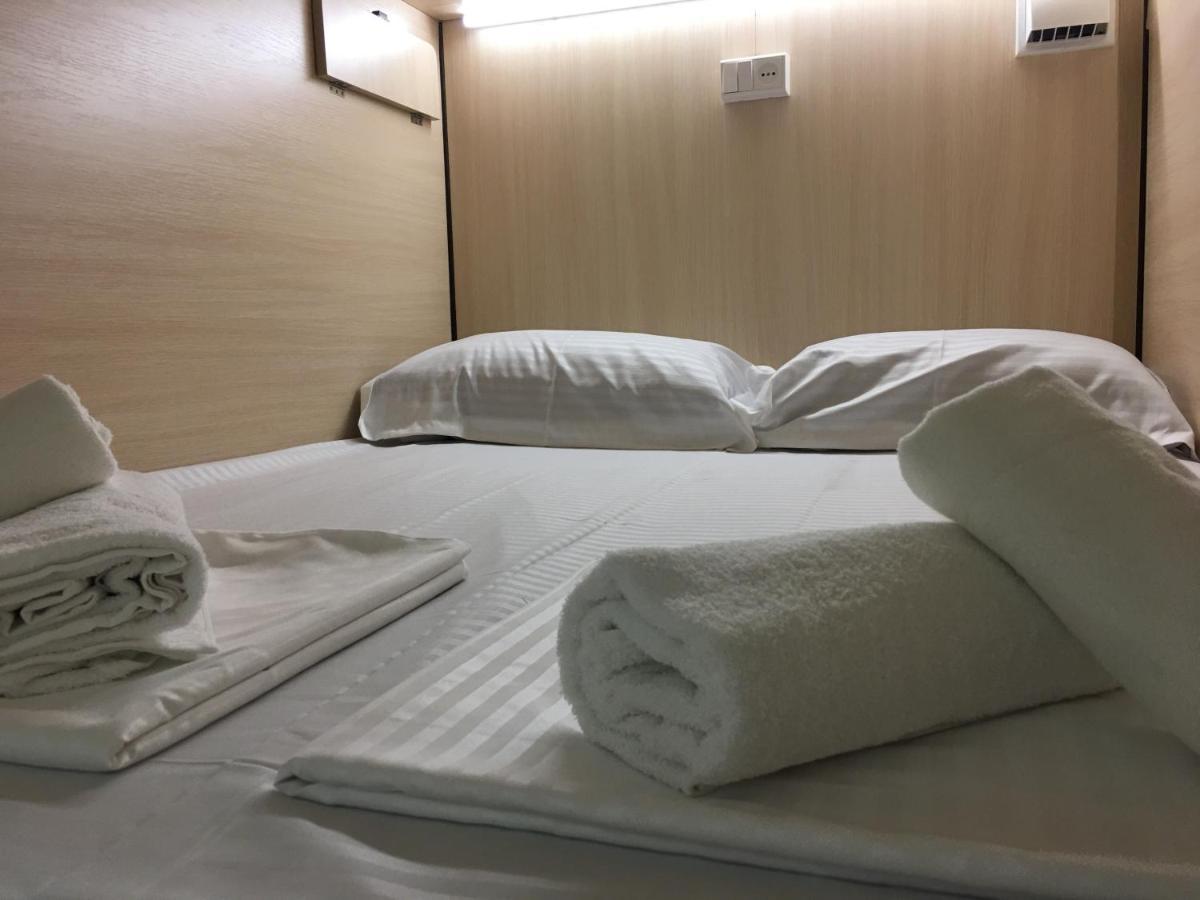 Bonvenon Capsule Hostel เยเรวาน ภายนอก รูปภาพ