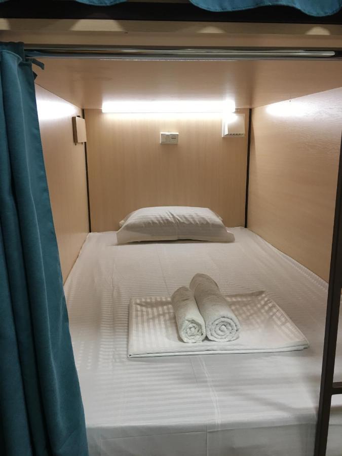 Bonvenon Capsule Hostel เยเรวาน ภายนอก รูปภาพ