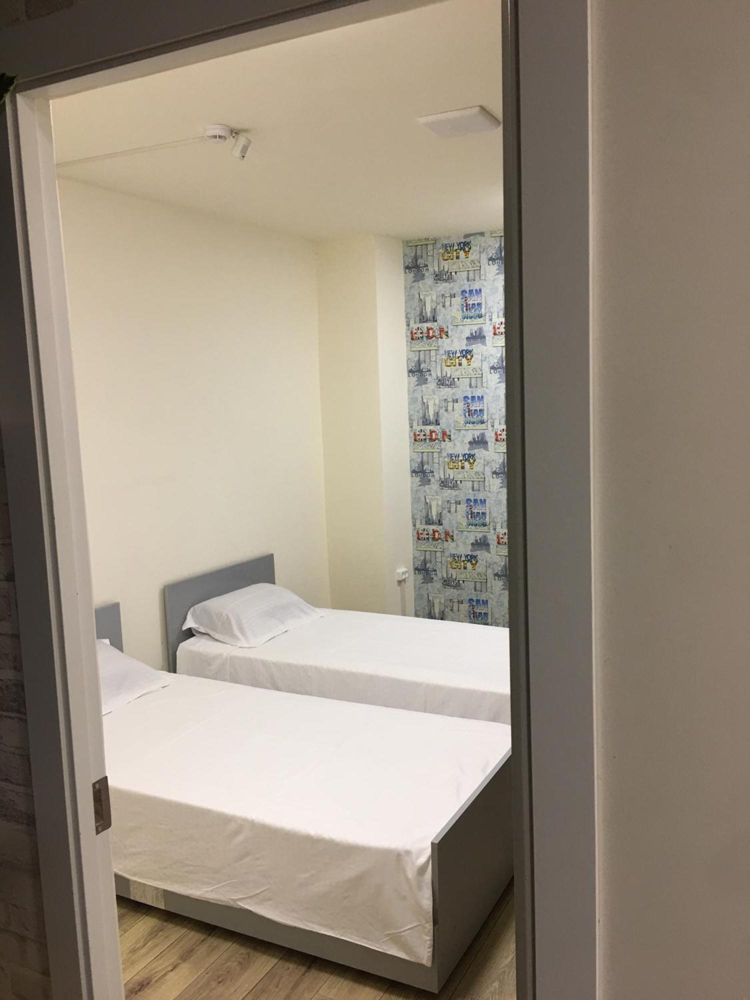 Bonvenon Capsule Hostel เยเรวาน ภายนอก รูปภาพ